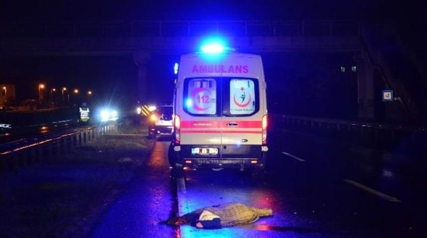Otomobilin &Ccedil;arptığı Kadın Hayatını Kaybetti