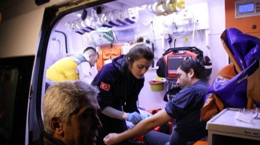 Vardiyası Biten Fabrika İş&ccedil;ileri Kazada &Ouml;l&uuml;mden D&ouml;nd&uuml;: 8 Yaralı