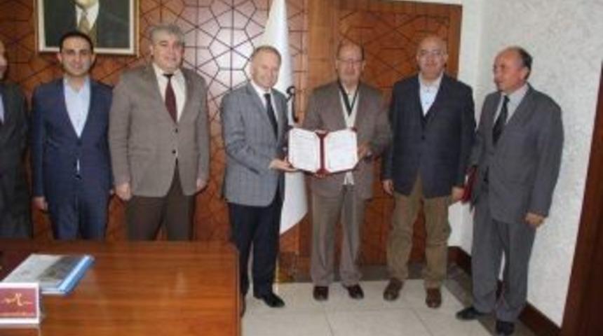 Nevşehirli Hayırsever İmam Hatip Ortaokulu Yaptırıyor