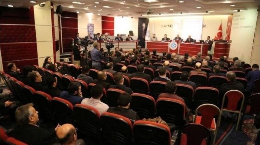 Kayseri İmar Ve İnşaat M&uuml;teahhitlerine Kentsel D&ouml;n&uuml;ş&uuml;m Binaları Hakkında Bilgi Verildi
