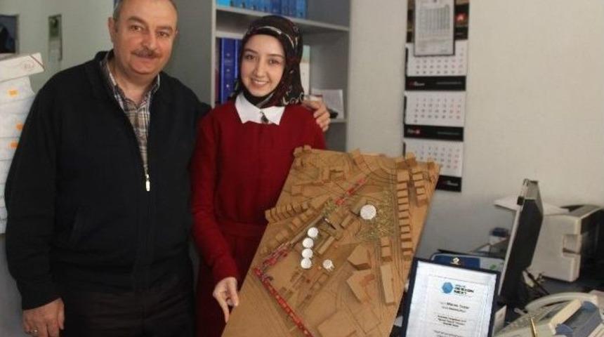 Yaptığı Tasarım İle Singapur&rsquo;a Gidecek