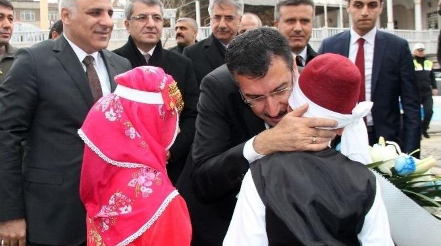 G&uuml;mr&uuml;k Ve Ticaret Bakanı T&uuml;fenkci Elazığ&rsquo;da
