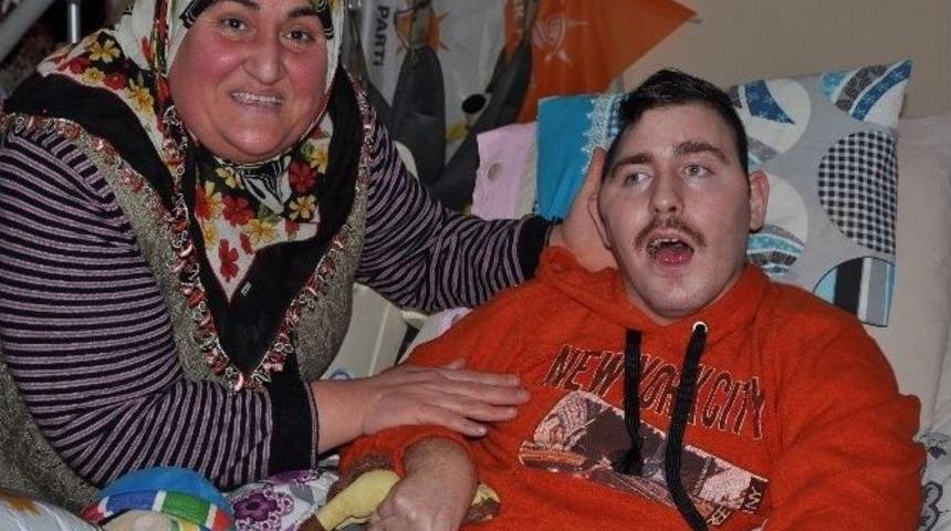 G&uuml;ls&uuml;m Anneden Rus H&uuml;k&uuml;metine İnsanlık Dersi