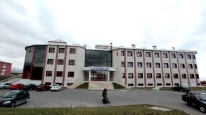 Eczacılık Fak&uuml;ltesi, 2022 Yılına Kadar Tam Akreditasyon Almaya Hak Kazandı