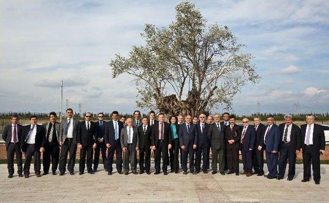 Antalya’da İlçe Milli Eğitim Müdürleri Expo 2016’yı Gezdi