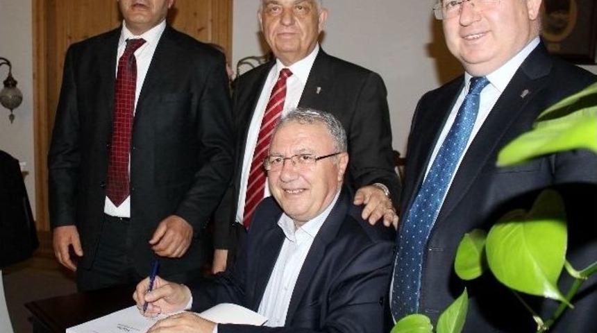 &lsquo;muğla &Uuml;zerine Makaleler&rsquo; Kitabı Tanıtıldı