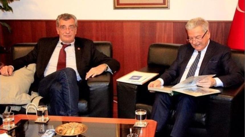 M&uuml;lteci Ve Vapur &Ouml;nerisi