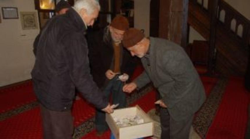 Lapseki&rsquo;de Bayırbucak T&uuml;rkmenlerine Ve Şehit Ailelerine Yardım Kampanyası