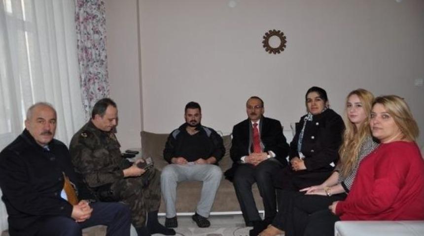 Vali Yavuz Yaralı Polisleri Ziyaret Etti