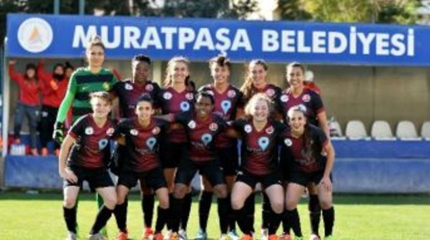 Paşa&rsquo;nın Kadınları İlkadım&rsquo;ı Konuk Ediyor