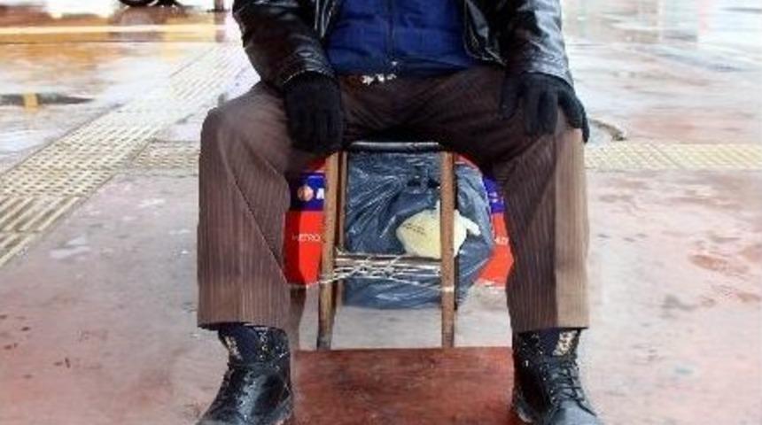 82 Yaşında Tartıcılık Yaparak Geçimini Sağlamaya Çalışıyor