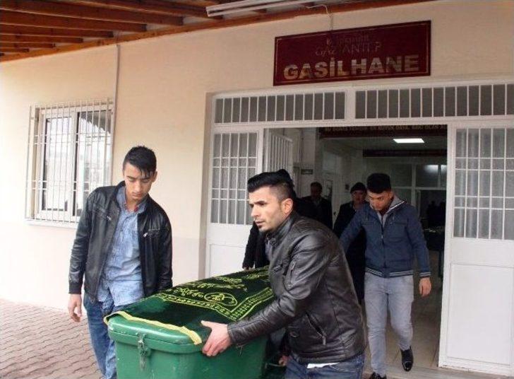 9 Kişinin Cenazeleri Geniş Güvenlik Tedbirleri Arasında Defnedildi G2