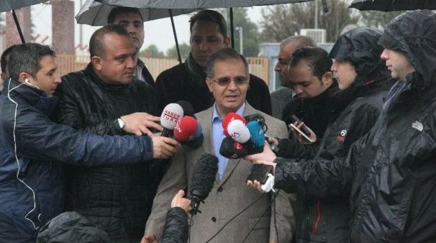 Vali Tapsız, M&uuml;lteci Akını İle İlgili Basın Toplantısı Yaptı (1)