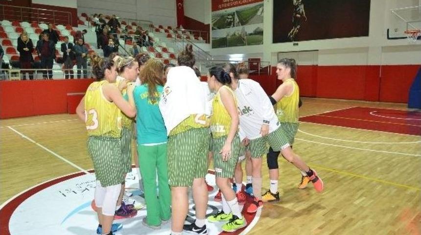 Fo&ccedil;a&rsquo;nın Kızları Doludizgin