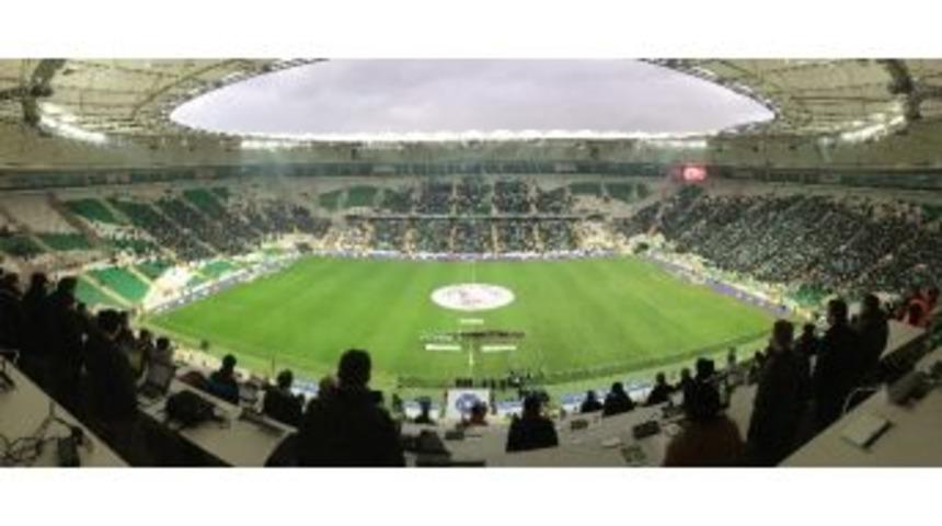 Timsah Arena&rsquo;da Batalla&rsquo;ya Sevgi Seli