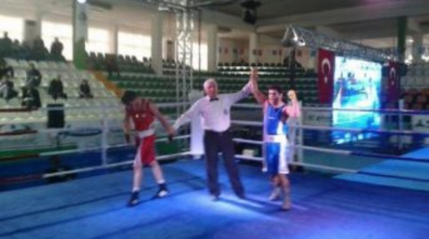 Giresun’da Başlayan Gençler Türkiye Boks Şampiyonası Bugün Sona Erdi