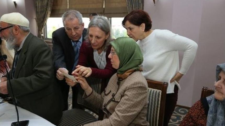 Bakan Ramazanoğlu 45 Yıl Sonra İlkokul Arkadaşlarıyla Buluştu