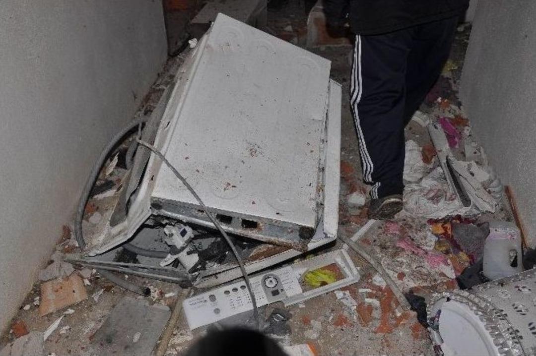 (&ouml;zel Haber) Isıtıcı Kazanı Patladı, Ev Savaş Alanına D&ouml;nd&uuml;