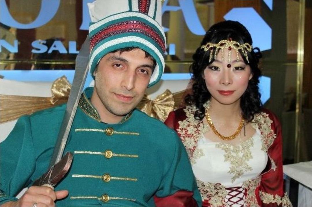 (&ouml;zel Haber) Yeni&ccedil;eri Damada Japon Gelin