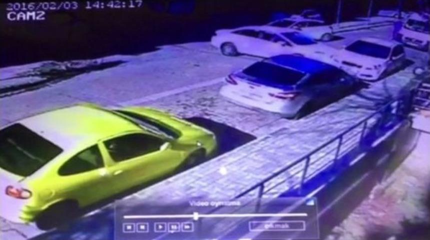 (&ouml;zel Haber) Polisten Ka&ccedil;an Ara&ccedil; &Ouml;nce Kaza Yaptı, Sonra Polisin Ayağını Ezdi