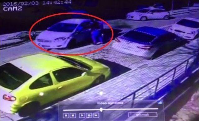 (özel Haber) Polisten Kaçan Araç Önce Kaza Yaptı, Sonra Polisin Ayağını Ezdi