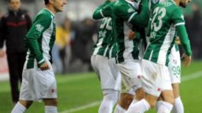 Timsah Kimlik Değiştirdi