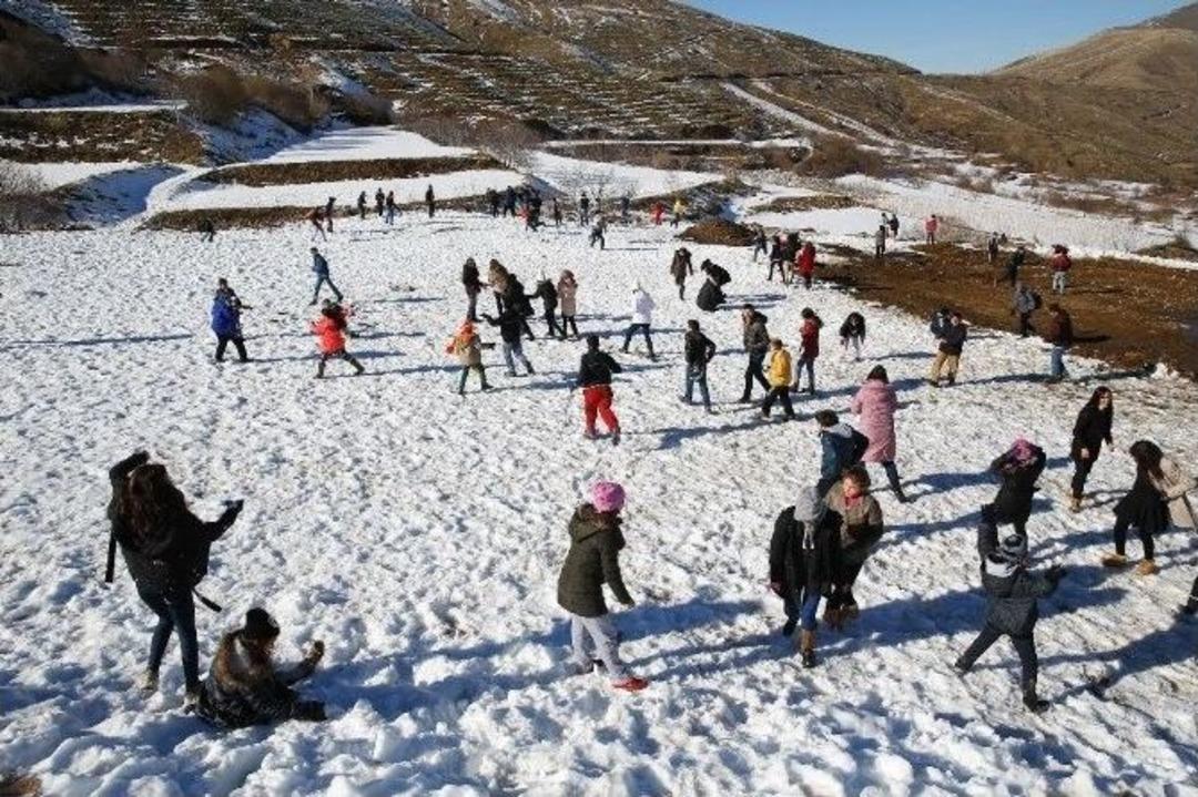 Konaklı &Ccedil;ocuklar Kar Keyfi Yaptı