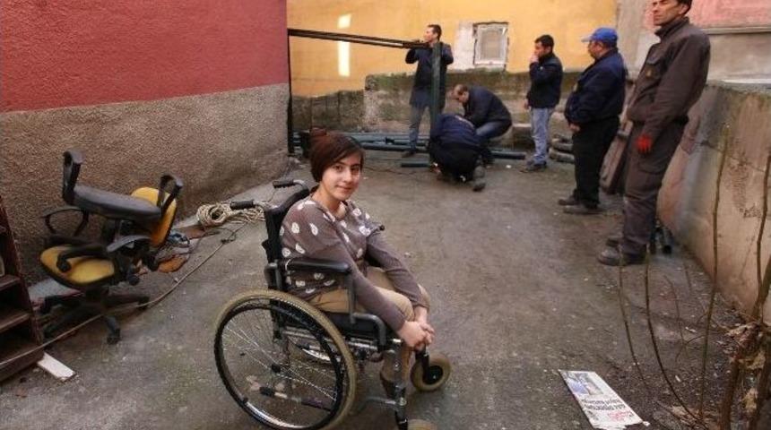 Sinem&rsquo;in Engelini Yenimahalle Belediyesi Kaldırdı