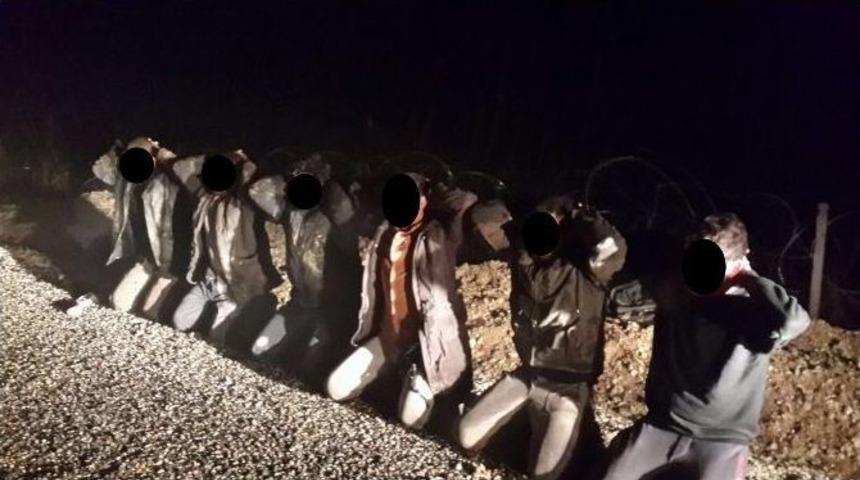 Tsk: "cizre Ve Sur&rsquo;da 12 Ter&ouml;rist Etkisiz Hale Getirildi"