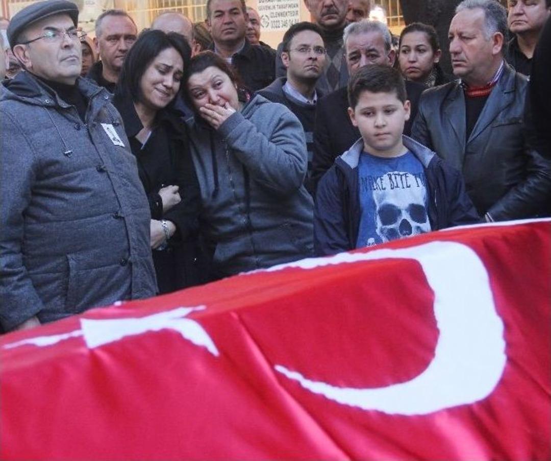 Cumhuriyet Savcısı Trafik Kazasında &Ouml;ld&uuml;