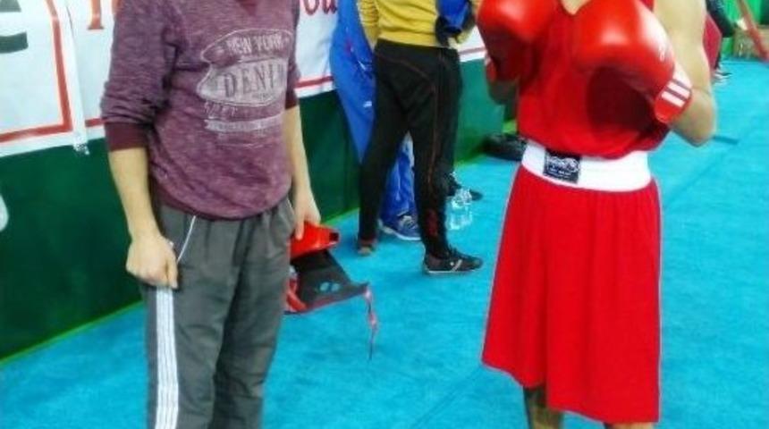 Gen&ccedil;lik Spor Akademisi Boks Kafilesi Batman&rsquo;a D&ouml;nd&uuml;
