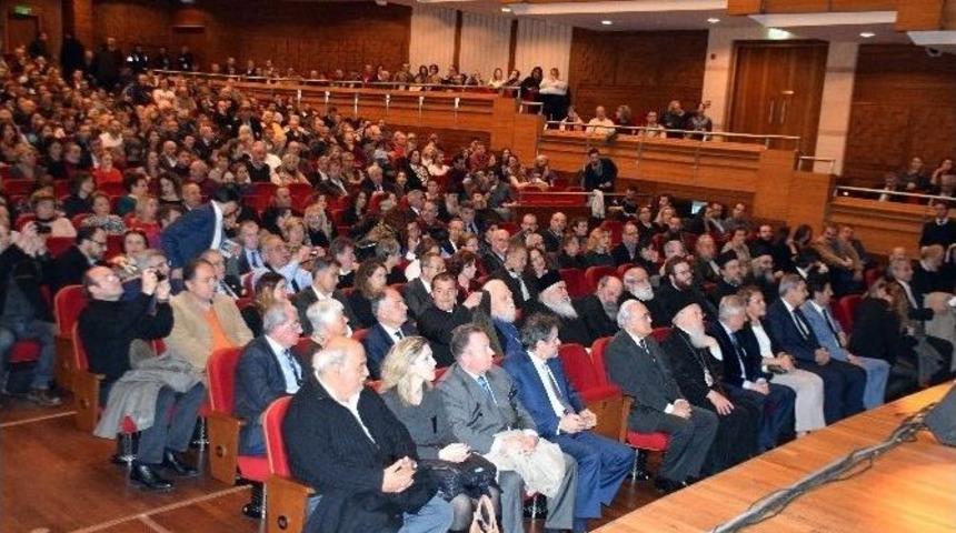 İzmir&rsquo;de Haris Alexiou R&uuml;zgarı