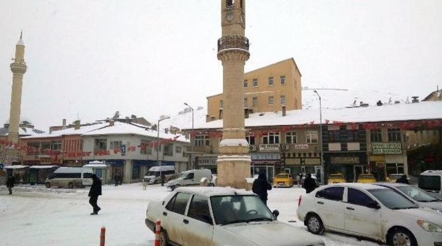 Bayburt&rsquo;ta Eğitime Kar Engeli