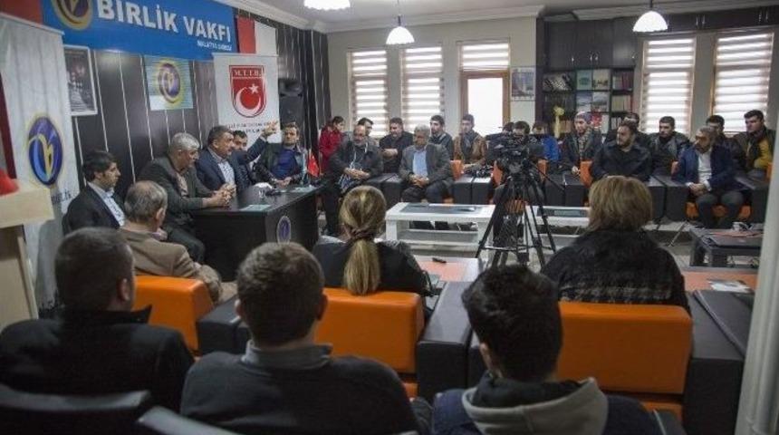 Gürkan, Gençlerle Sohbet Etti