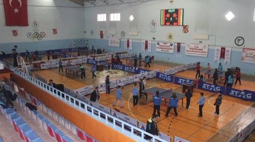 Ağrı&rsquo;da Analig Masa Tenisi &Ccedil;eyrek Final M&uuml;sabakaları