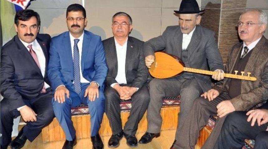 Milli Savunma Bakanı Yılmaz: &ldquo;aşık Veysel 78 Milyonun G&ouml;nl&uuml;ne Hitap Etmiştir&rdquo;