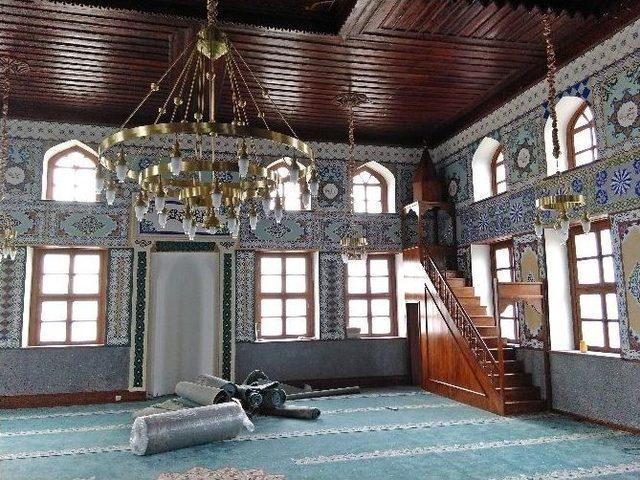 Seyitgazi’de Çarşı Camii’nin Restorasyonunda Sona Gelindi