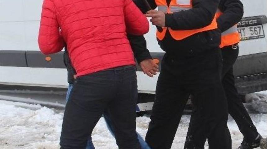 Ma&ccedil;tan &Ouml;nce Taraftarlar Kavga Etti