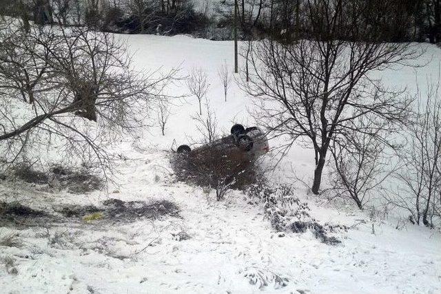 Gümüşhane’de Trafik Kazası: 2 Yaralı