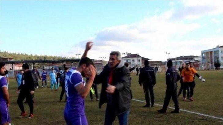 Bilecik’te Maç Sonu Saha Ve Soyunma Odası Koridorları Savaş Alanına Döndü G3