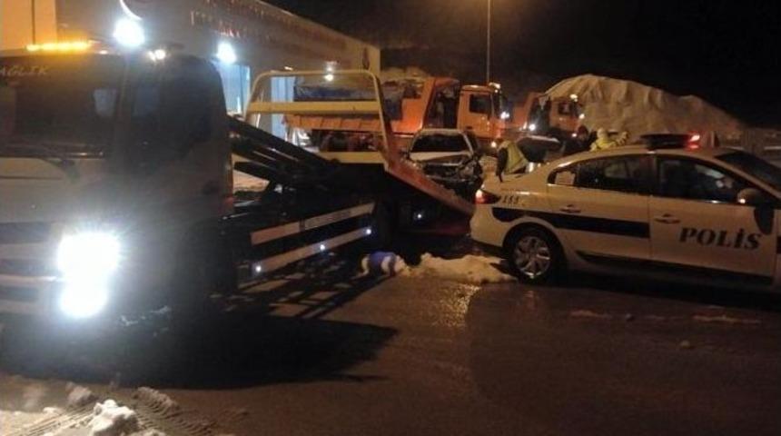 İneg&ouml;l&rsquo;de Kardan Kapanan 34 Mahallenin Yolu A&ccedil;ıldı