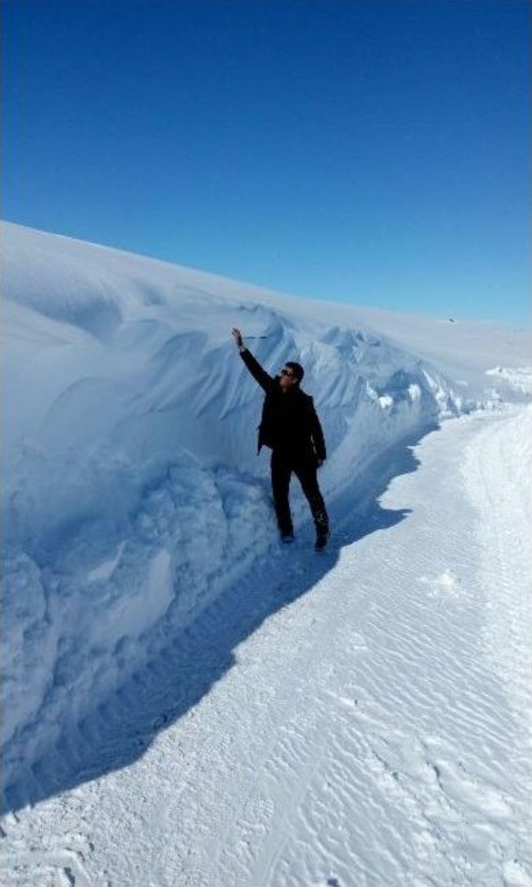 Ağrı&rsquo;da Yolları Kapanan Mezralardaki İki Hasta Kurtarıldı