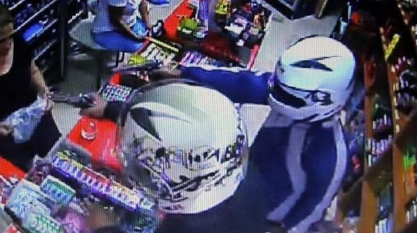 Gasp&ccedil;ıyı D&uuml;ş&uuml;rd&uuml;ğ&uuml; Kasktaki Kıl Ele Verdi