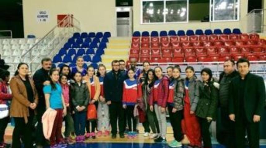 Umurbey&rsquo;in Sultanları, &Ccedil;anakkale&rsquo;nin Sultanları İle Buluştu