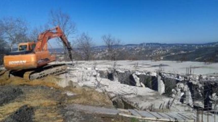 Beykoz&rsquo;da Mahmut Efendi K&uuml;lliyesinde Yıkım