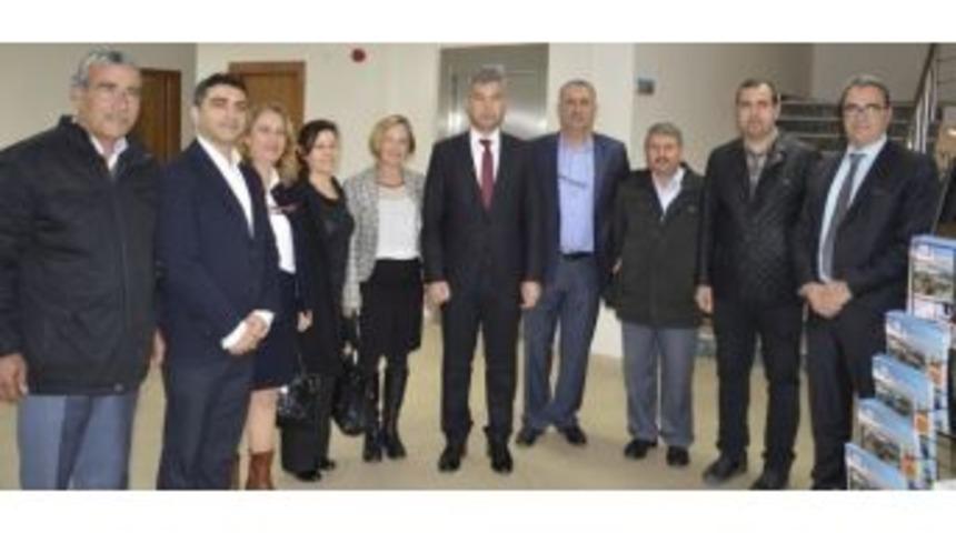 Vali Hamza Erkal, Kepez Belediyesini Ziyaret Etti