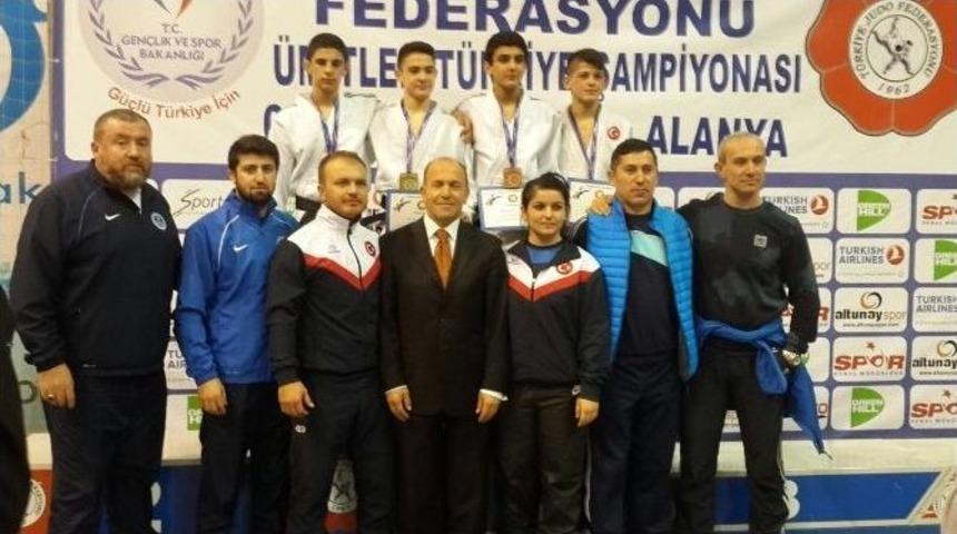 &Uuml;mit Judocular, Bu Kez Altın Madalyaya Doydu