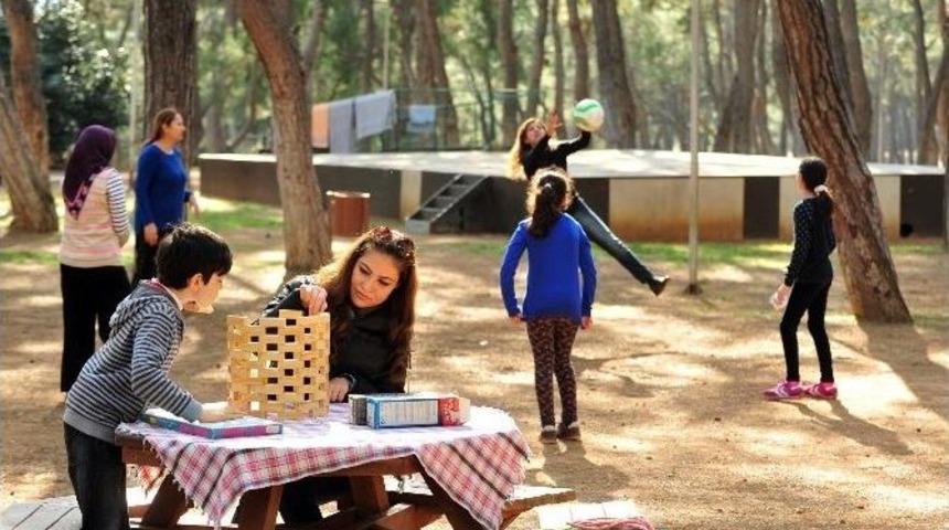 Kepez&rsquo;in Parkları Buluşma Noktası Oldu