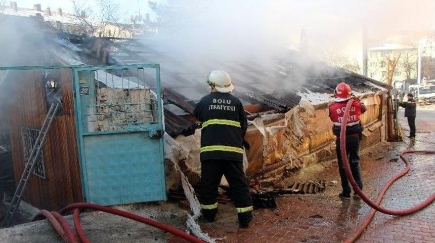 Bolu&rsquo;da Yaşlı &Ccedil;iftin Evi Alev Alev Yandı