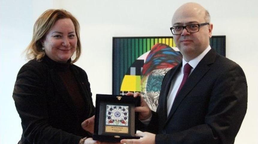 İstanbul Aydın &Uuml;niversitesi &Ouml;ğrencilerinden Balkanlara Ziyaret